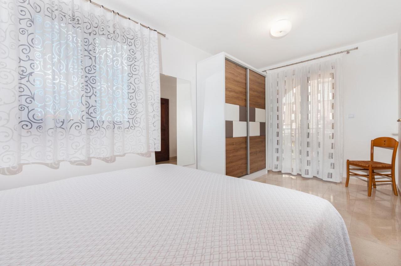 Guesthouse Santin Rovinj Exteriör bild