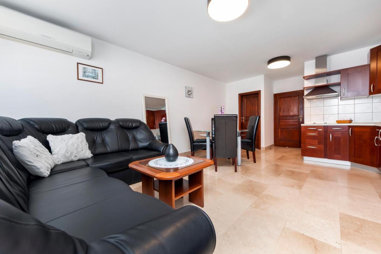 Guesthouse Santin Rovinj Exteriör bild