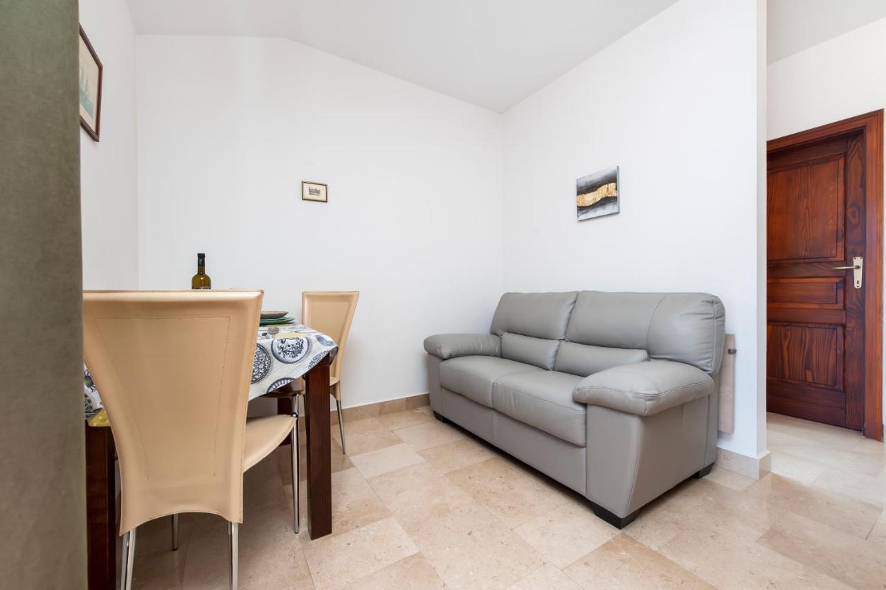 Guesthouse Santin Rovinj Exteriör bild