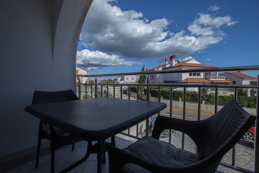 Guesthouse Santin Rovinj Rum bild