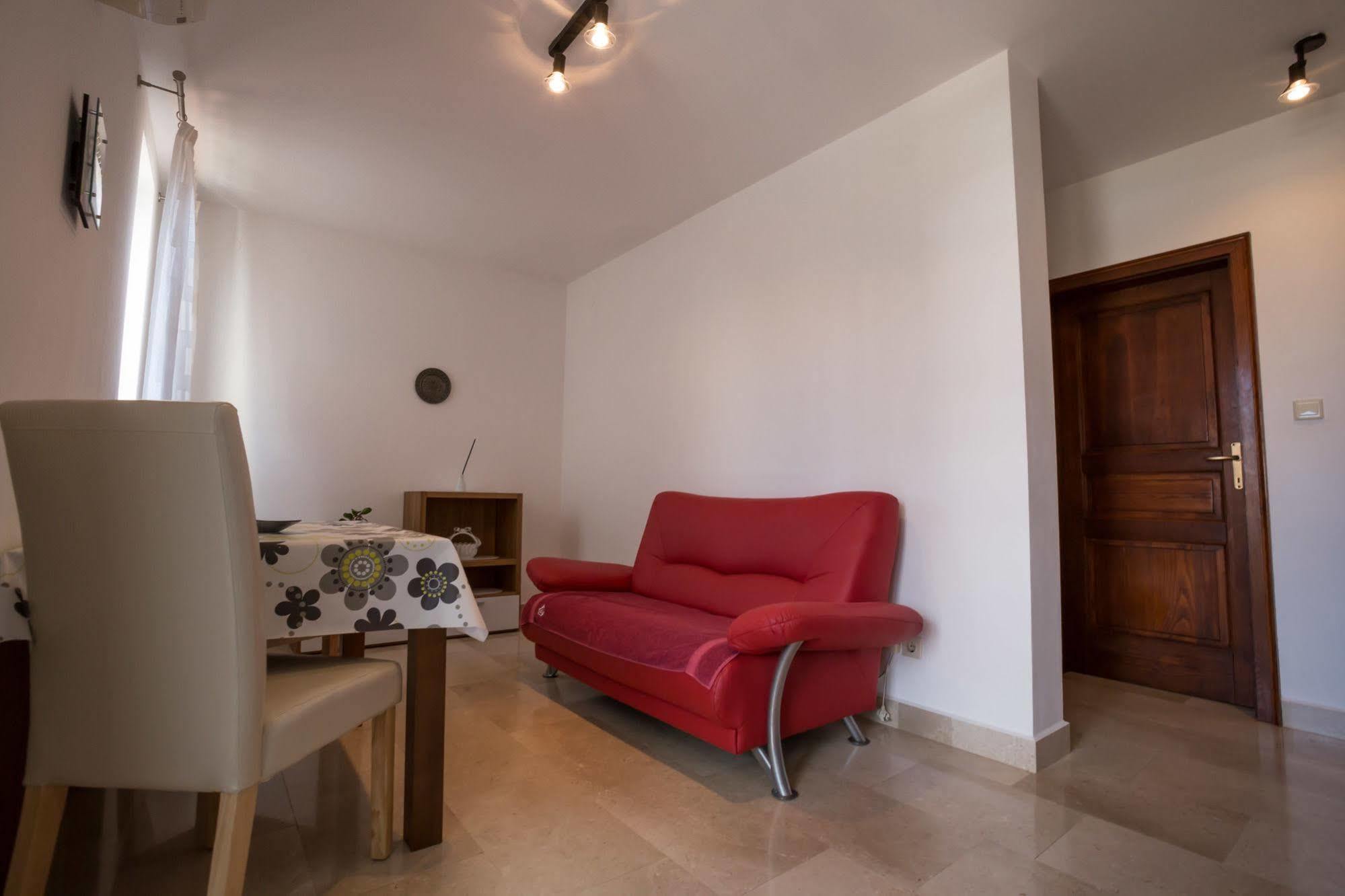 Guesthouse Santin Rovinj Exteriör bild