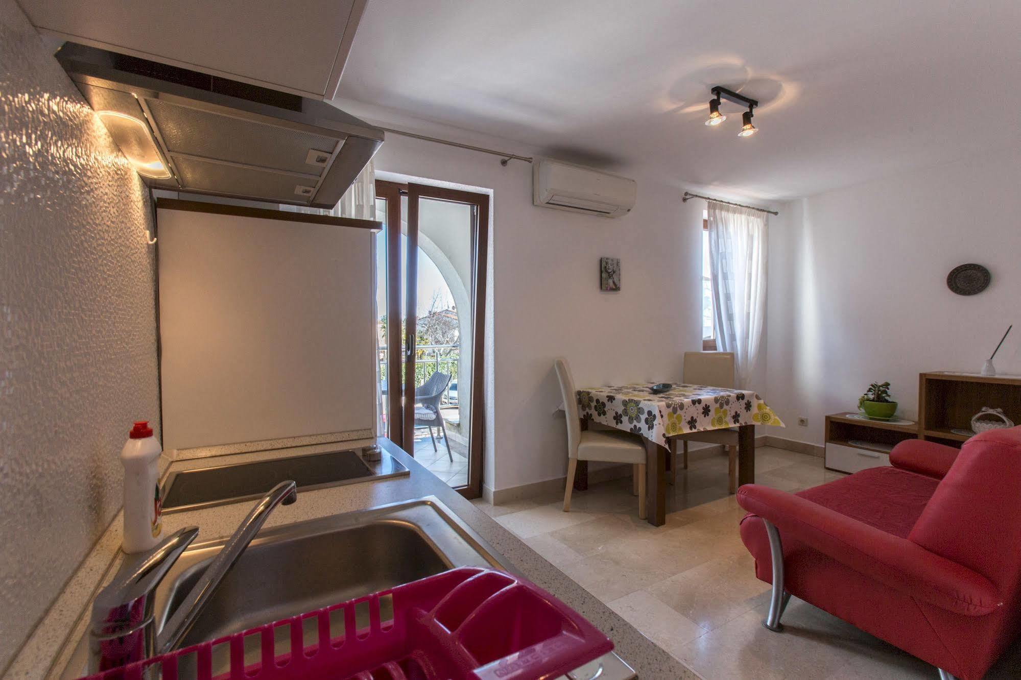 Guesthouse Santin Rovinj Exteriör bild