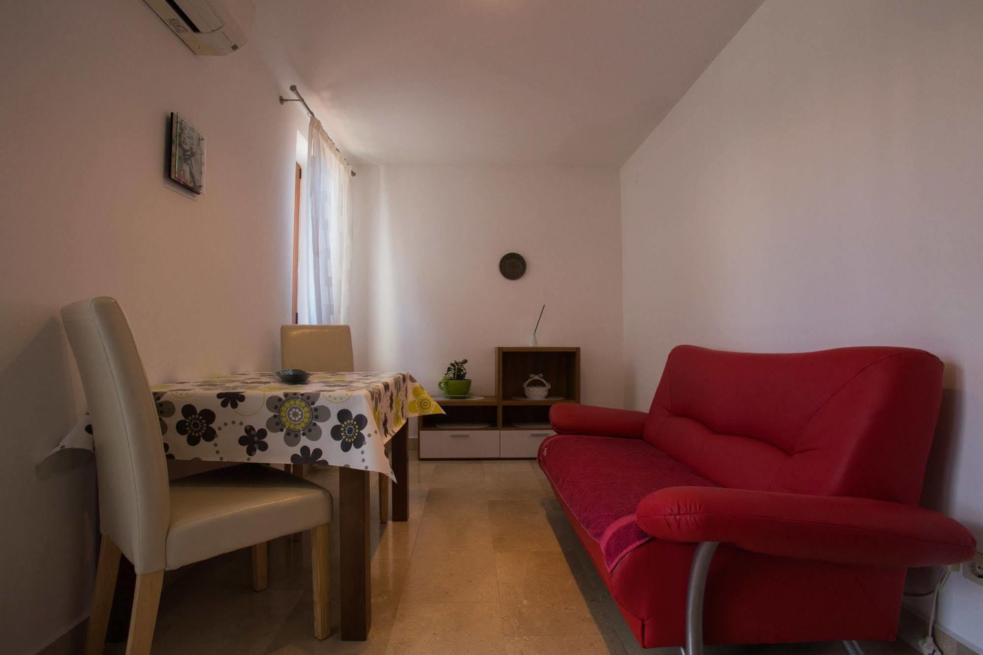 Guesthouse Santin Rovinj Exteriör bild